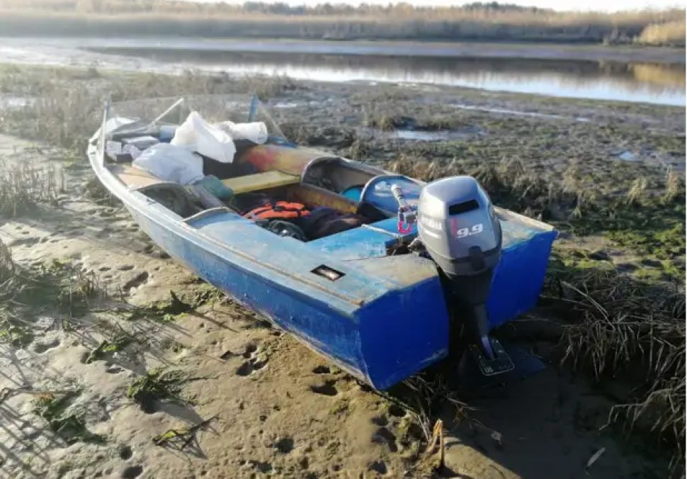 Северодвинские спасатели эвакуировали тело погибшего рыбака